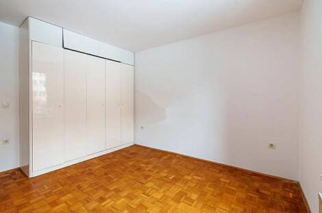 Квартира с тремя комнатами в Зупанчичевой Яме: 9