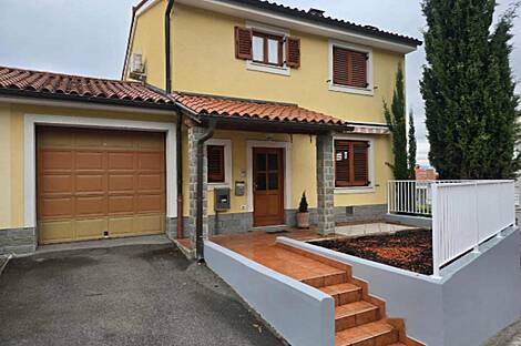 Квартира с четырьмя комнатами на Копере: 1