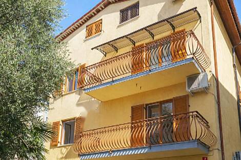 Двухкомнатная квартира в центре: 14