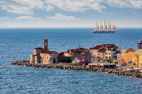 Квартира в Пиране с двумя комнатами: 1