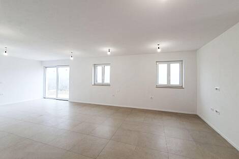 Квартира с четырьмя комнатами в поселке Новые Сечовля.: 13