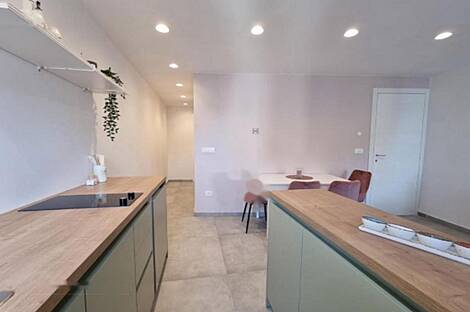 Жилая площадь с пятью и более комнатами в Пиране: 4