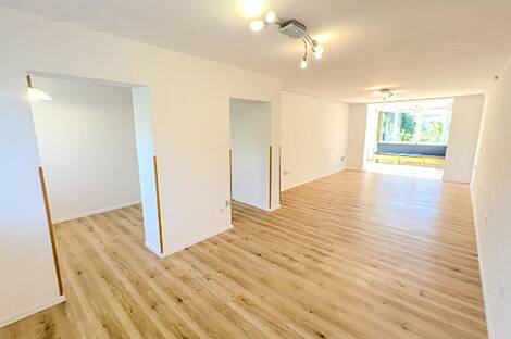 Здание в Любляне, Шишка: 22