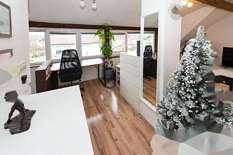 Врховци дом: 6