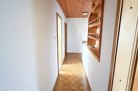 Явор Дом Любляна Добрунье: 18