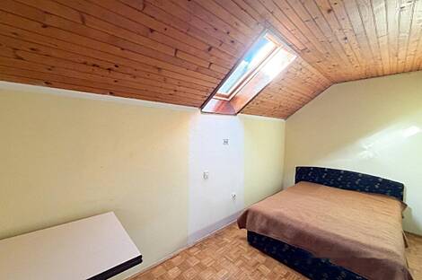 Явор Дом Любляна Добрунье: 20