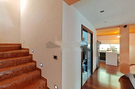 Бижовик Дом: 10