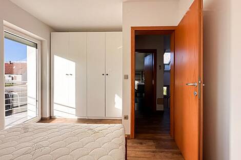 Здание в Любляне, район Мосте: 10