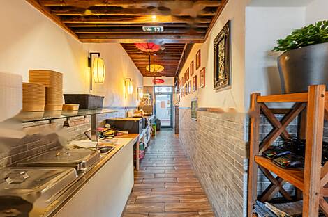 Торговая площадь в центральной части города: 3