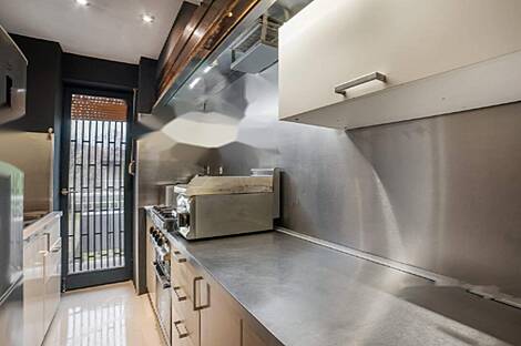 Бежиградский офис: 10