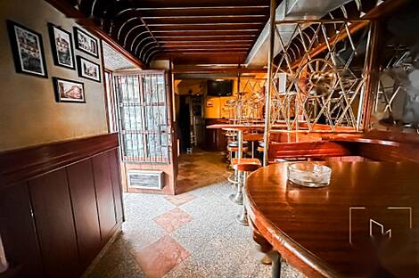 Торговая площадь Поляне: 1