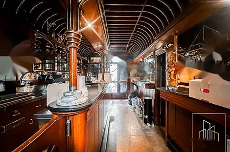 Торговая площадь Поляне: 3