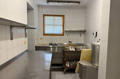 Дом Брежье с коммерческими площадями: 14