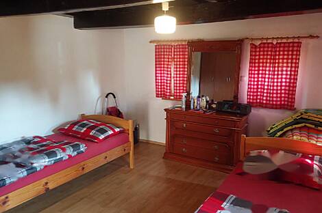 Здание в центральной части Вержее: 12