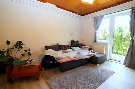 Дом в Бледе.: 1