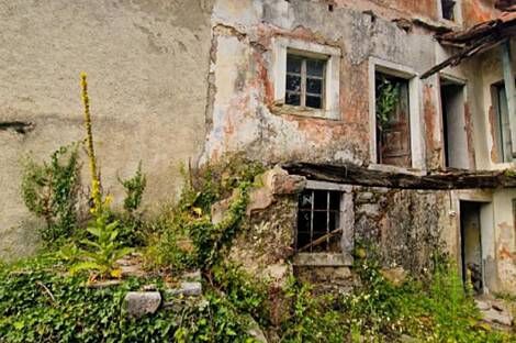 Дом, Горянско: 4