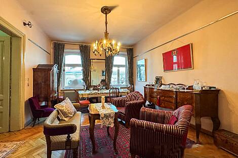 Квартира с тремя комнатами в центральной части города: 4