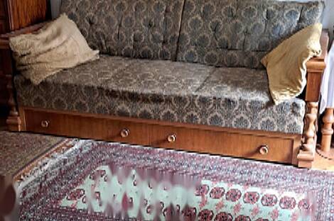 Квартира с тремя комнатами расположена в центре города на улице Вегова.: 3