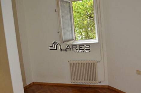 Трехкомнатная квартира в центре: 12