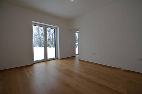 Четырехкомнатные апартаменты в Ново Вижмарье: 1