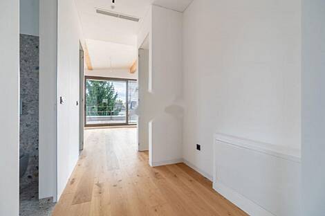 Новый многокомнатный дом в Любляне, район Бежиград.: 15