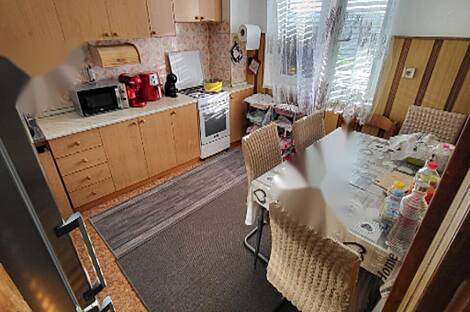 Квартира с тремя комнатами на улице Славнишской: 11