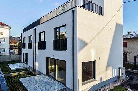 Дом на две семьи в Рожна Долина.: 2