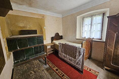 Дом и хозяйство Годович.: 4