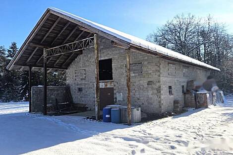 Ферма Любечна, двор.: 2