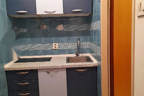 Однокомнатная квартира-студия расположена на Брилей улице: 1