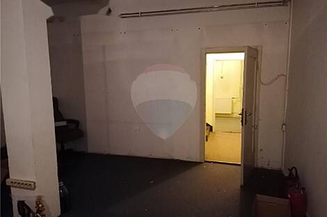 Помещение для бизнеса в центральной части города: 13