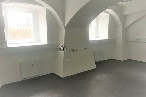 Коммерческая недвижимость в Виче: 3