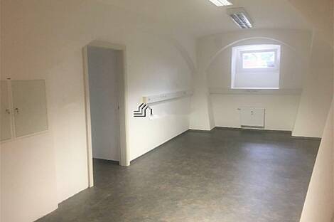 Коммерческая недвижимость в Виче: 4