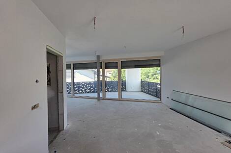 Квартира 4,5 комнат Новый Сентяков: 4