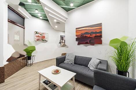 Коммерческая недвижимость: 3