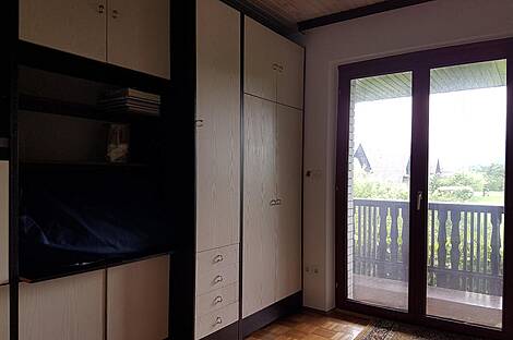 Здание, расположенное в Бледе: 4