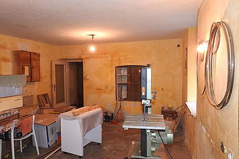 Здание с террасой в центре Изолы: 8