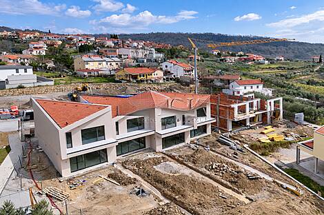 Новый Шмарье дом с террасой: 2