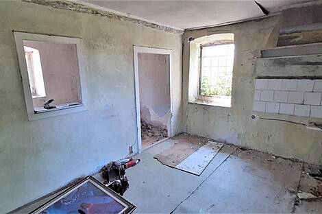 Дом с подсобными сооружениями: 9