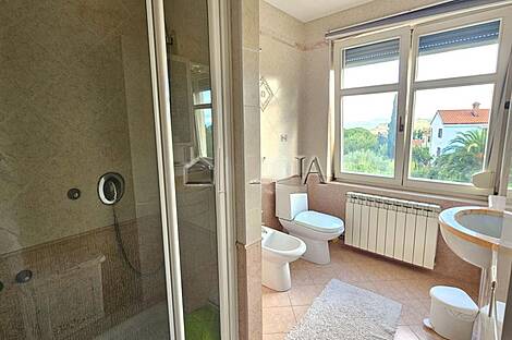 Изола, дом: 6