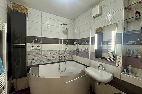 Многокомнатная квартира с более чем пятью комнатами, расположенная в Бежиграде.: 3