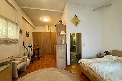 Многокомнатная квартира с более чем пятью комнатами, расположенная в Бежиграде.: 15