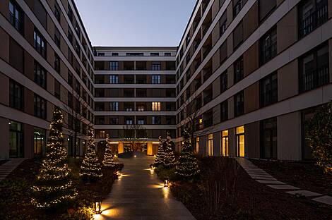 2-комнатная квартира в центре города стала жильем для важного человека в Схелленбурге. Управление арендой осуществляется компанией Ниси, которая контролирует использование модели. Предоставляем только заголовок в формате различных входных и выходных данны: 13