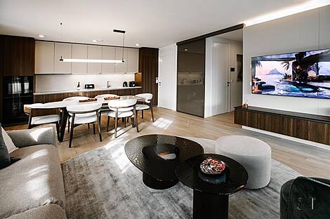 Четырёхкомнатная квартира в районе Бежиградский двор: 9