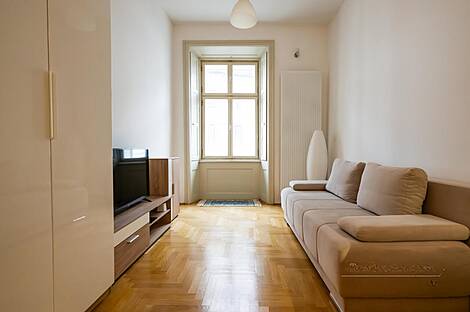 Жилье на улице Максовая 4: 5