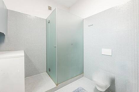 Квартира с тремя комнатами в центре города: 9