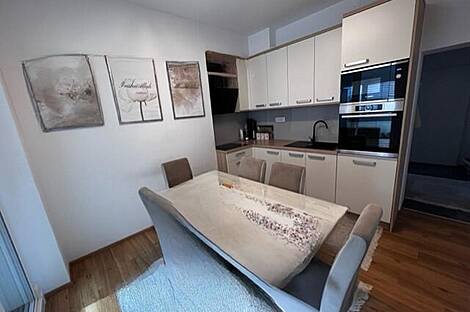 Жилье на Доленской улице: 9