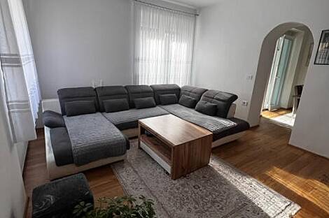 Жилье на Доленской улице: 16