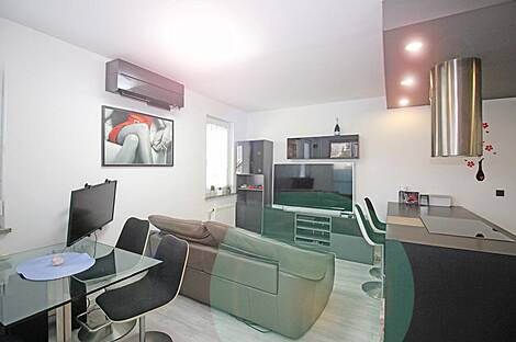 Жилье на Долгом Мосту: 4