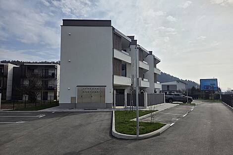 Надгорица, квартира с тремя комнатами: 1